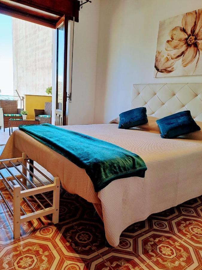 Tao Charming Apartment Taormina Exterior photo