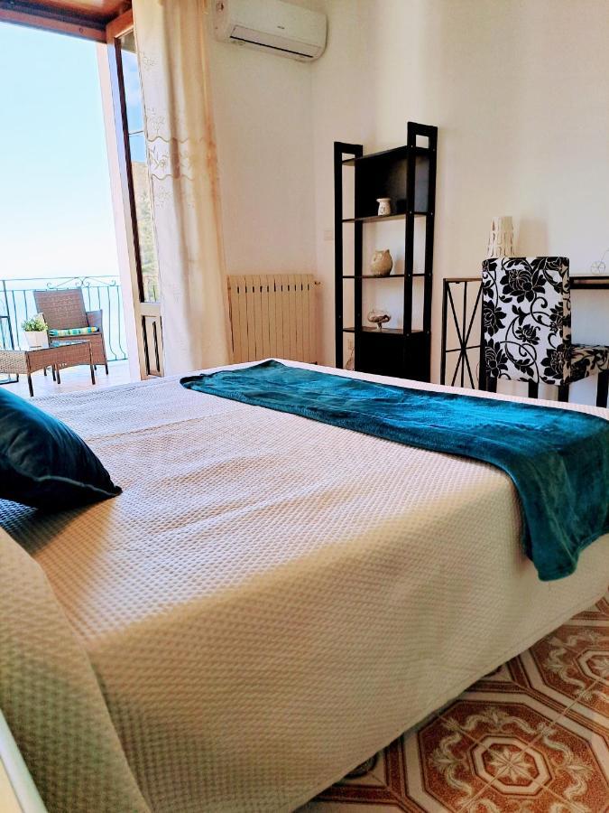 Tao Charming Apartment Taormina Exterior photo